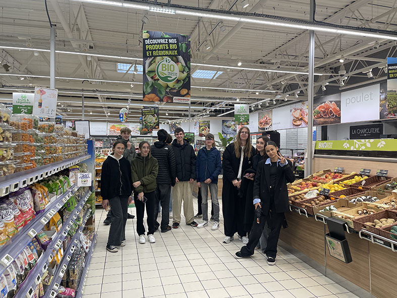 Découverte de la grande distribution alimentaire pour les Secondes «Métiers du commerce et de la vente»